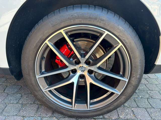 PORSCHE MACAN 2023 Image 31