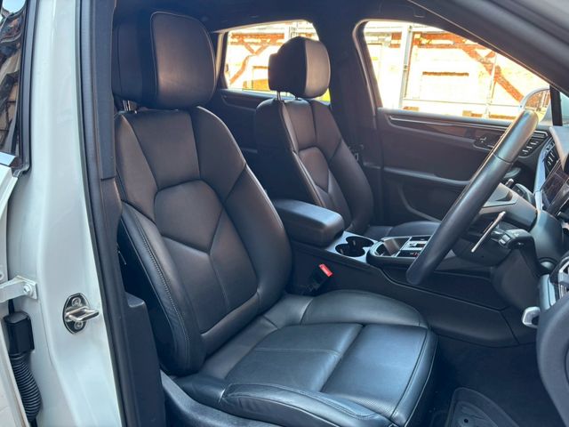 PORSCHE MACAN 2023 Image 31