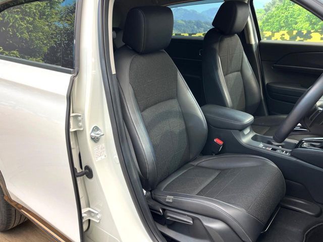 HONDA VEZEL E:HEV 2024 Image 31