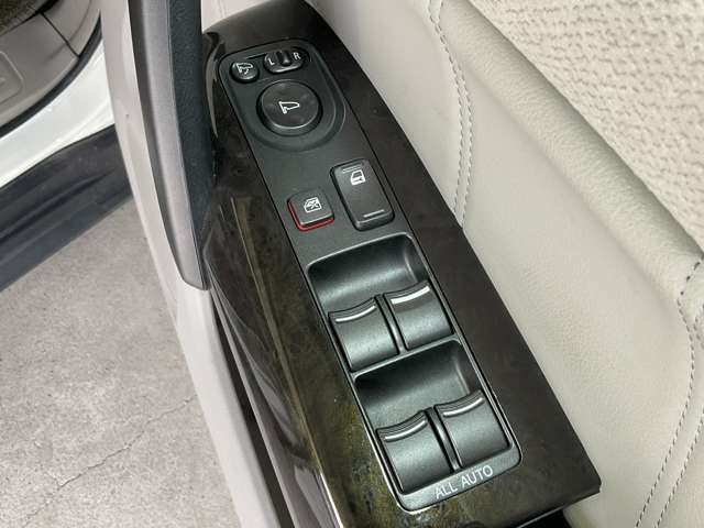 HONDA ELYSION PRESTIGE 2011 Image 31