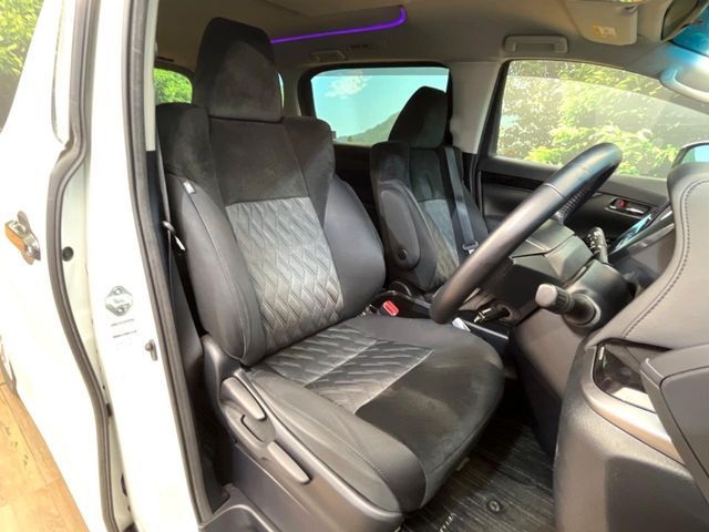 TOYOTA VELLFIRE 2018 Image 31