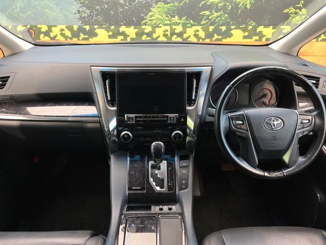 TOYOTA ALPHARD 2018 Image 31