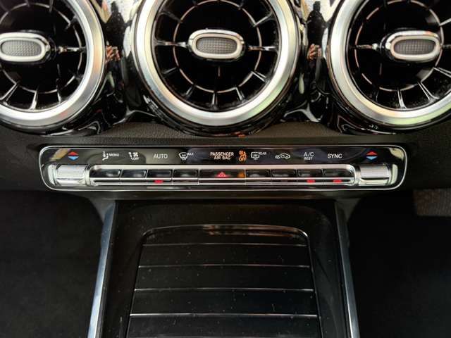 MERCEDES BENZ GLB 2020 Image 31