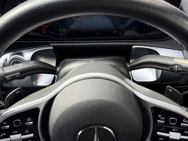 MERCEDES BENZ GLB 2020 Image 31