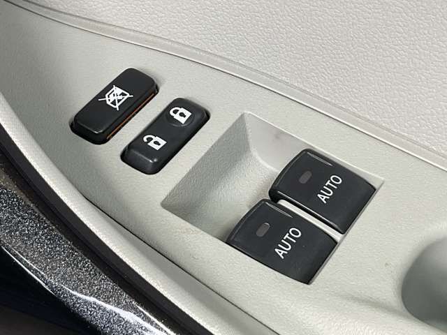 TOYOTA IQ 2015 Image 31