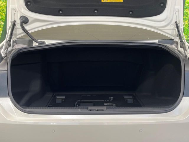 TOYOTA CROWN SEDAN HYBRID 2018 Image 31