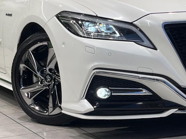 TOYOTA CROWN SEDAN HYBRID 2018 Image 31