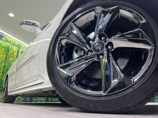 TOYOTA CROWN SEDAN HYBRID 2018 Image 31