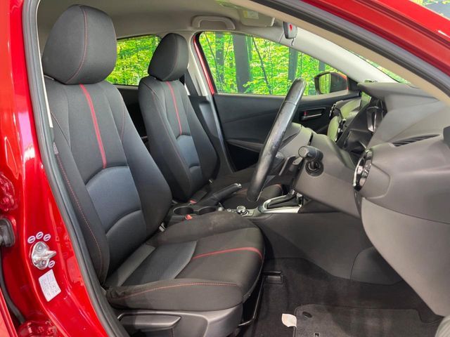 MAZDA DEMIO 2014 Image 31