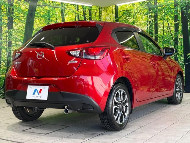 MAZDA DEMIO 2014 Image 31