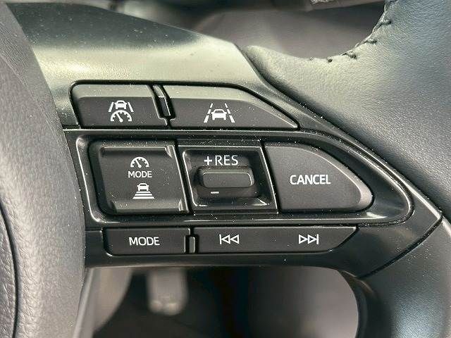 TOYOTA YARIS CROSS HYBRID 2025 Image 31