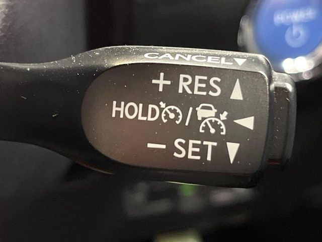 TOYOTA PRIUS PHV 2017 Image 31