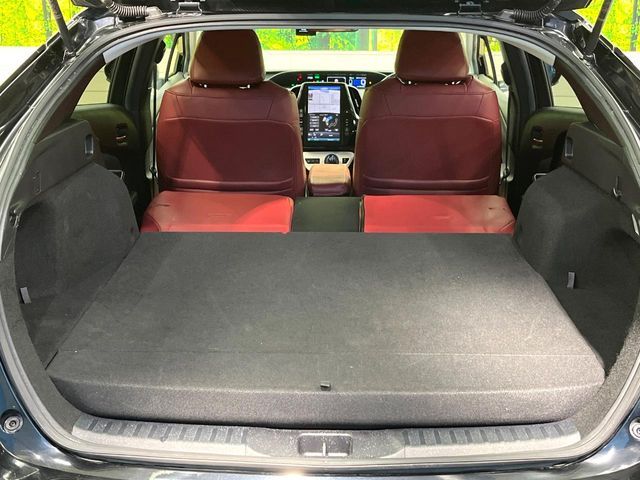 TOYOTA PRIUS PHV 2017 Image 31