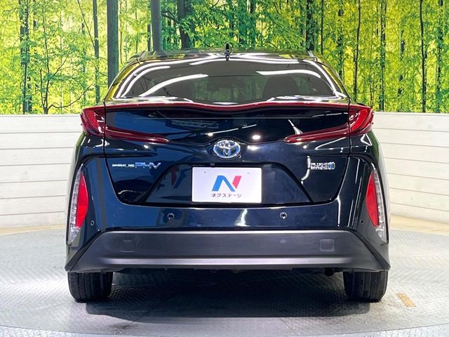 TOYOTA PRIUS PHV 2017 Image 31