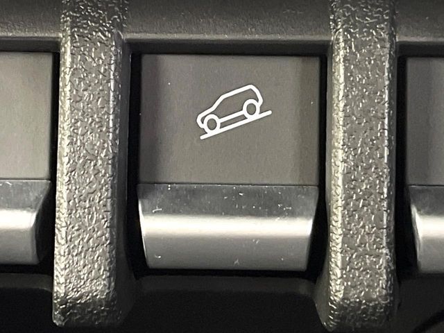 SUZUKI JIMNY NOMADE 2026 Image 31