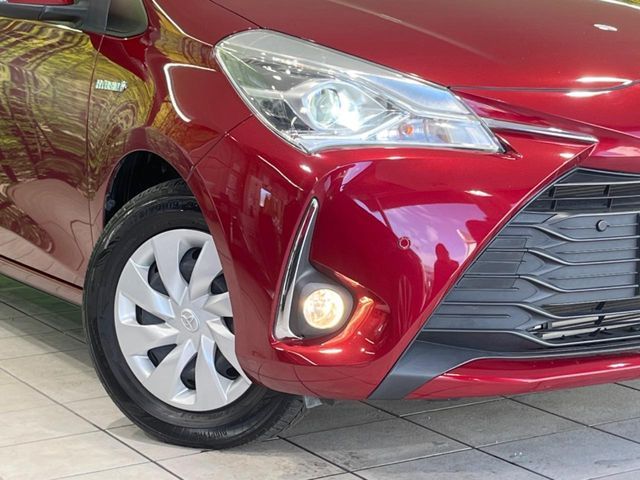 TOYOTA VITZ HYBRID 2019 Image 31