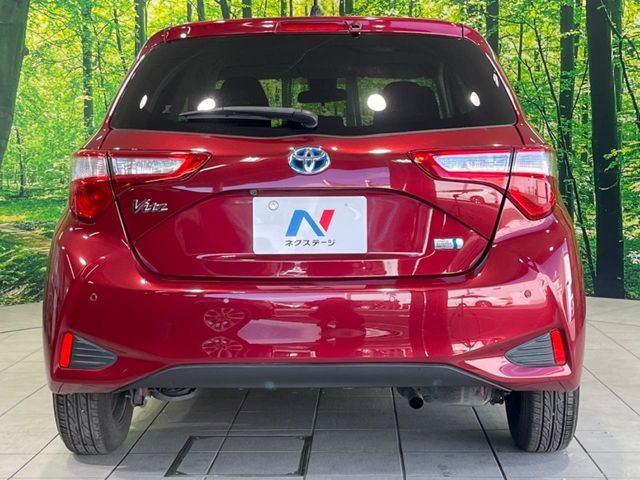 TOYOTA VITZ HYBRID 2019 Image 31