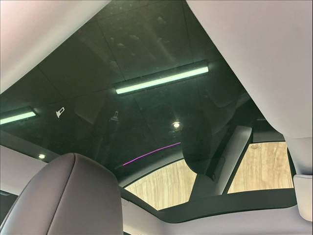 TESLA MODEL 3 2024 Image 31