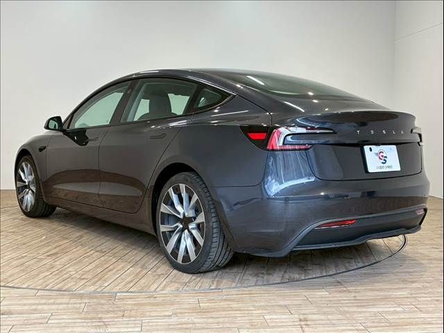 TESLA MODEL 3 2024 Image 31