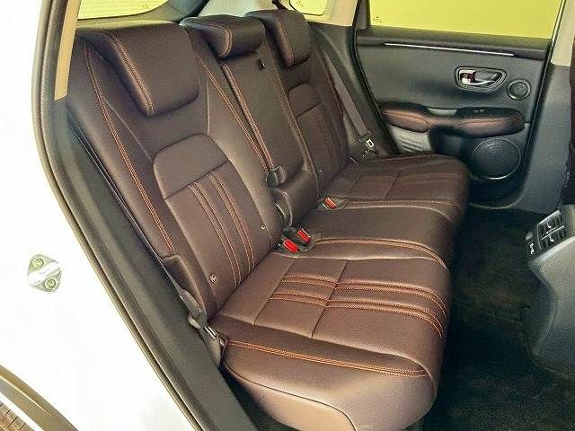 HONDA ZR-V E:HEV 2023 Image 31