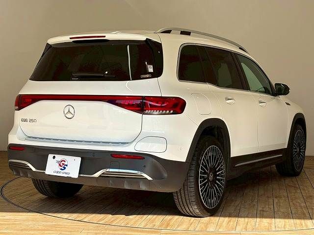 MERCEDES BENZ EQB 2022 Image 31