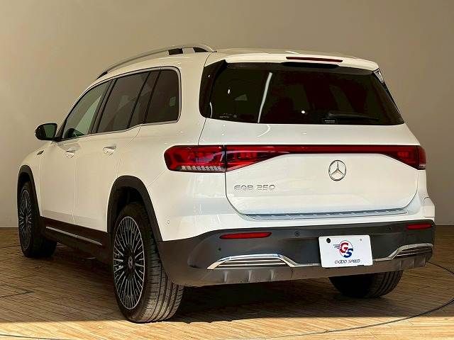 MERCEDES BENZ EQB 2022 Image 31