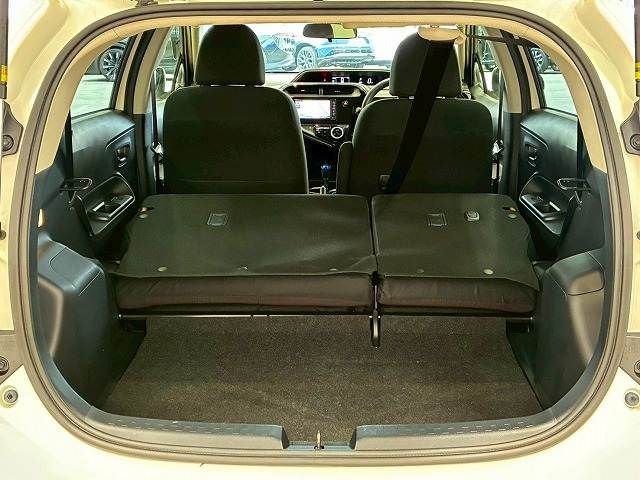 TOYOTA AQUA 2017 Image 31