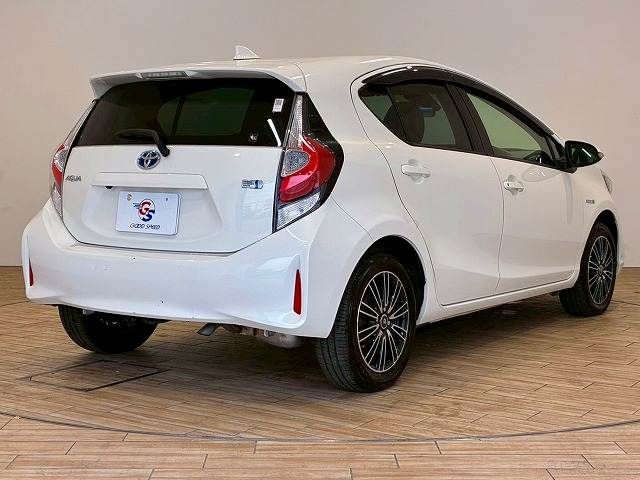 TOYOTA AQUA 2017 Image 31