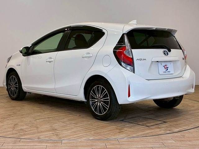 TOYOTA AQUA 2017 Image 31