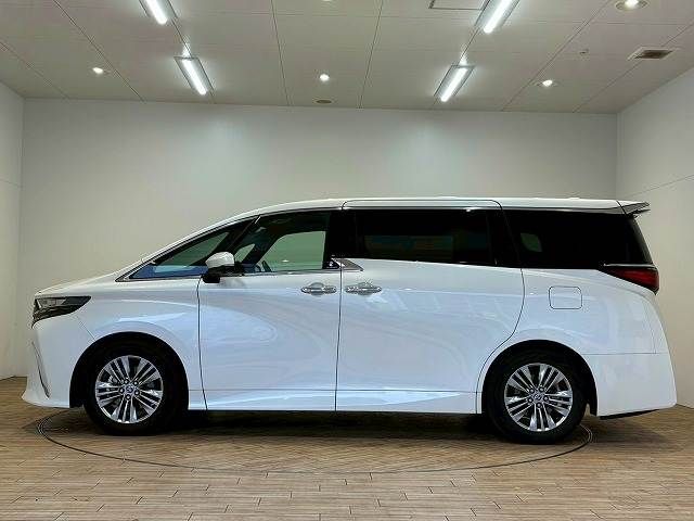 TOYOTA ALPHARD HYBRID 2023 Image 31