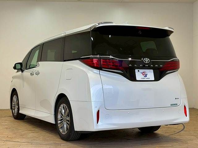 TOYOTA ALPHARD HYBRID 2023 Image 31