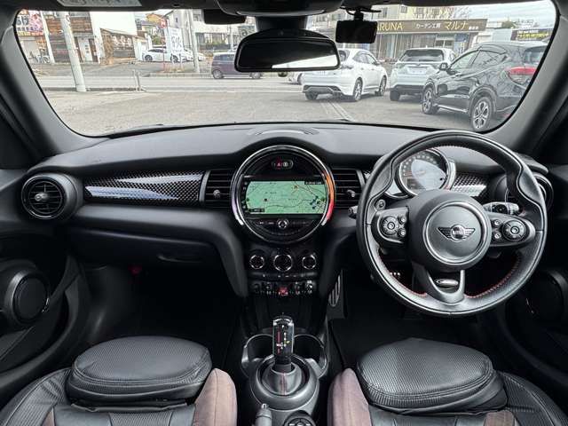 BMW MINI COOPER S 5DOOR 2018 Image 31