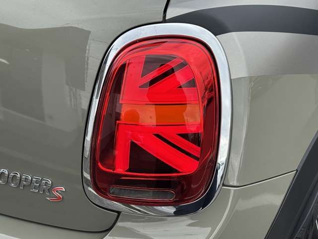 BMW MINI COOPER S 5DOOR 2018 Image 31