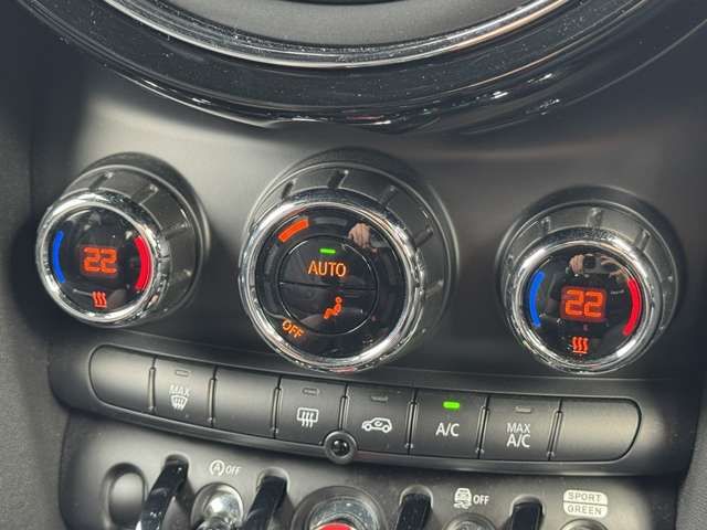 BMW MINI COOPER S 5DOOR 2018 Image 31