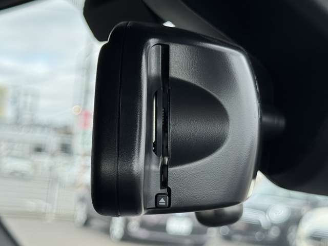 BMW MINI COOPER S 5DOOR 2018 Image 31