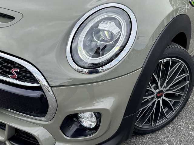BMW MINI COOPER S 5DOOR 2018 Image 31