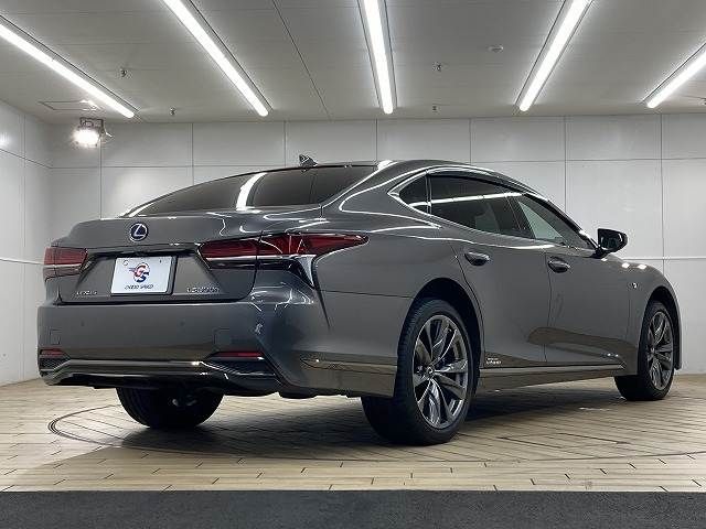 TOYOTA LEXUS LS500H 2018 Image 31