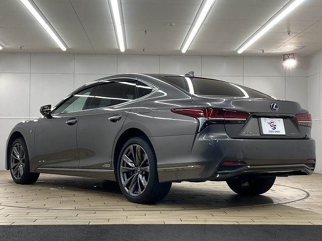 TOYOTA LEXUS LS500H 2018 Image 31