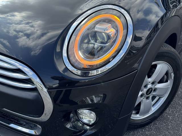 BMW MINI ONE 5DOOR 2018 Image 31