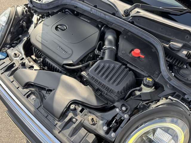 BMW MINI ONE 5DOOR 2018 Image 31