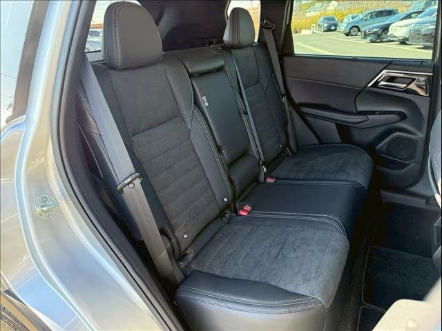 MITSUBISHI OUTLANDER PHEV 2022 Image 31