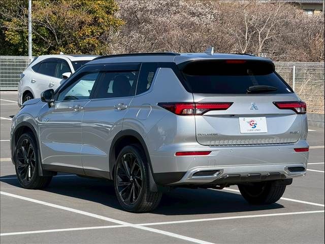 MITSUBISHI OUTLANDER PHEV 2022 Image 31