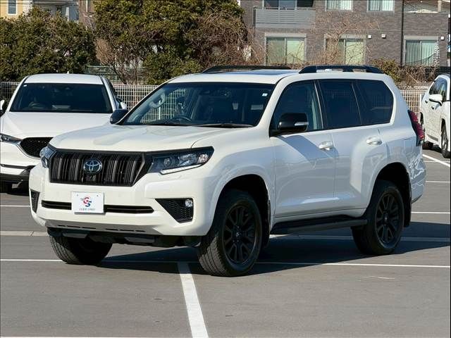 TOYOTA LANDCRUISER PRADO 2023 Image 31