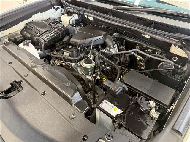 TOYOTA LANDCRUISER PRADO 2023 Image 31