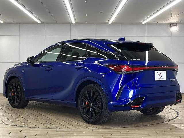 TOYOTA LEXUS RX500H 2023 Image 31