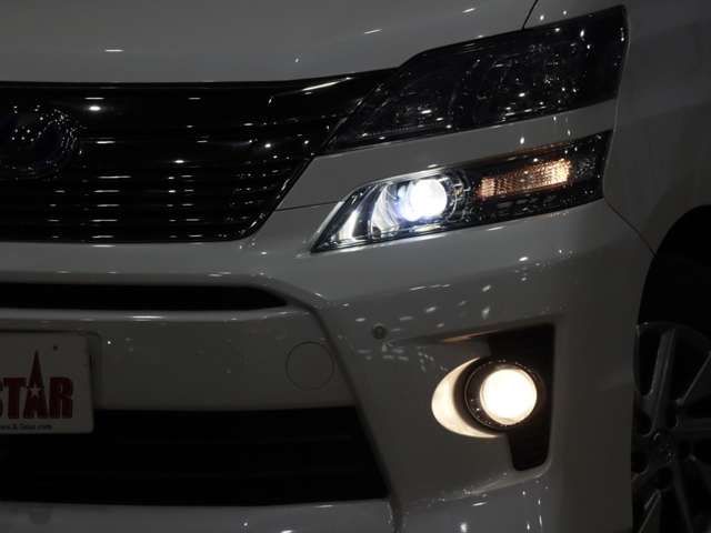 TOYOTA VELLFIRE  HYBRID 4WD 2012 Image 31