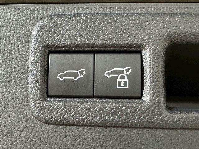 TOYOTA HARRIER PHEV 2022 Image 31