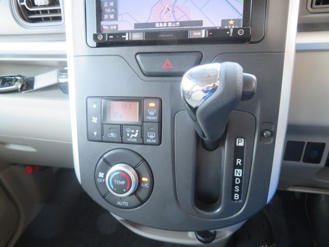 DAIHATSU TANTO 4WD 2014 Image 31