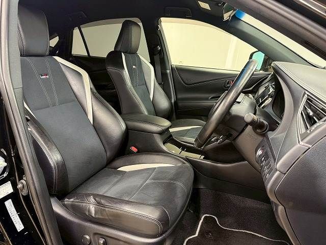 TOYOTA HARRIER 2WD 2018 Image 31