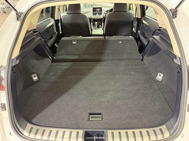 TOYOTA LEXUS NX200T 2017 Image 31